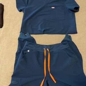 FIGS Blue Scrub Set with Orange Drawstrings